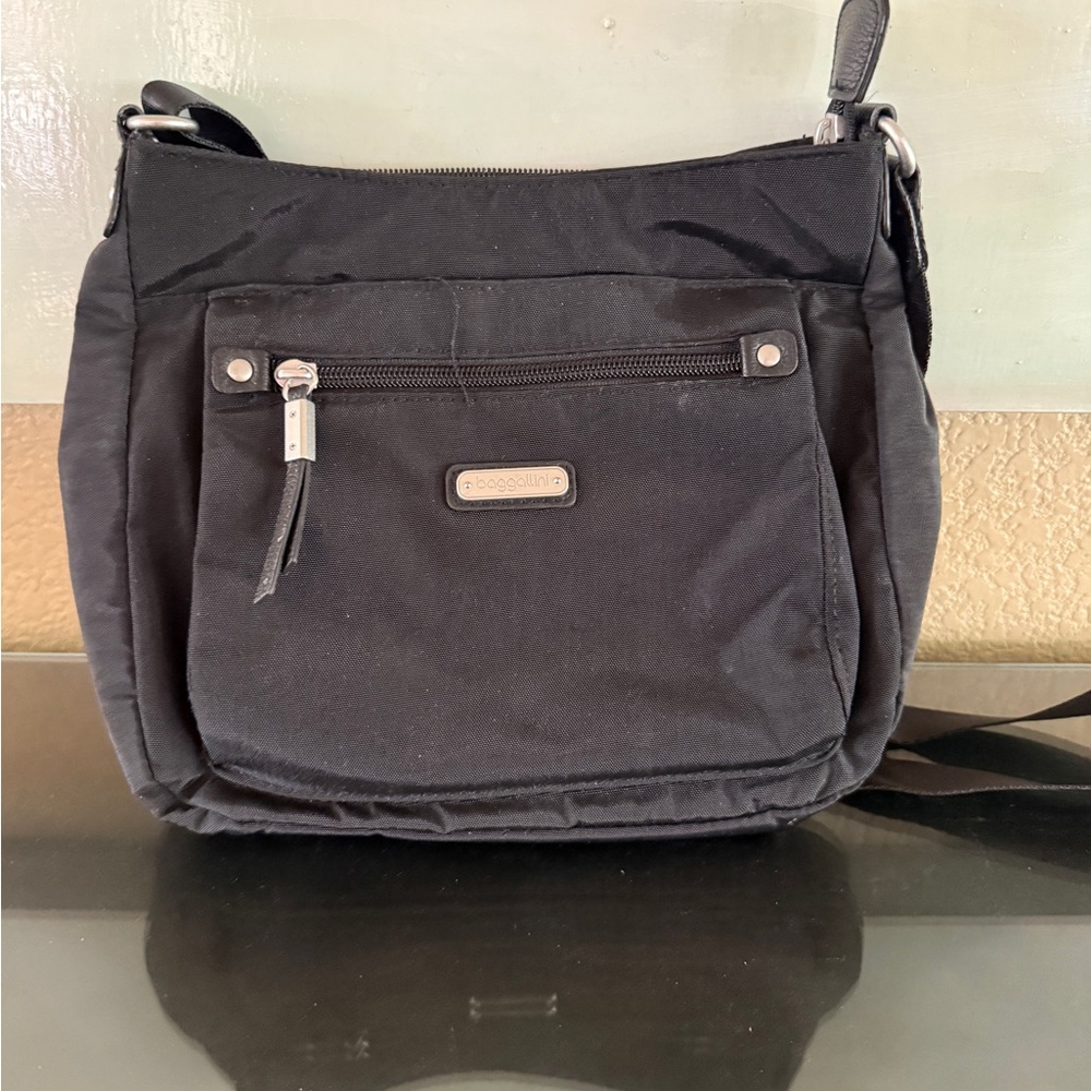 Baggallini Black Crossbody Bag with Silver Accents